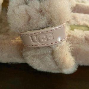 UGG fur slides/ sandals